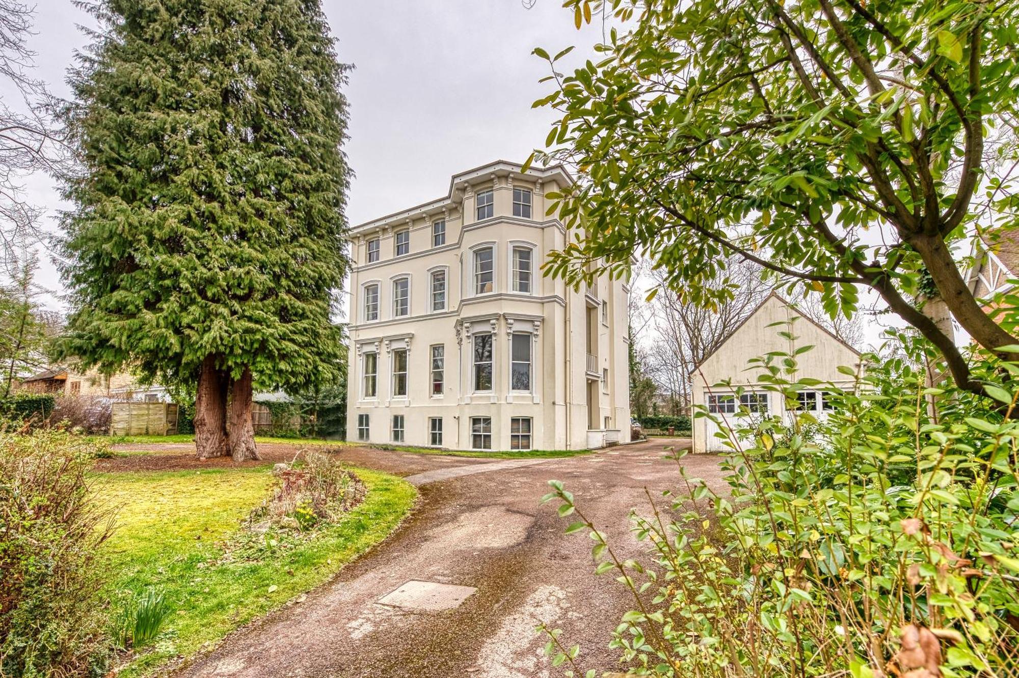 2 Bedroom Stylish Spacious Apt, Sleeps 6, Central Cheltenham, With Free Parking - By Blue Puffin Stays Luaran gambar
