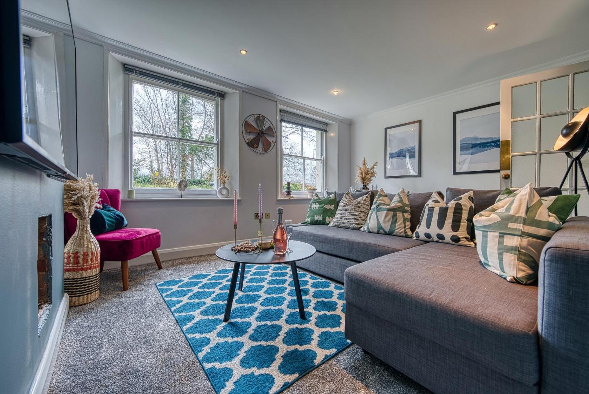 2 Bedroom Stylish Spacious Apt, Sleeps 6, Central Cheltenham, With Free Parking - By Blue Puffin Stays Luaran gambar
